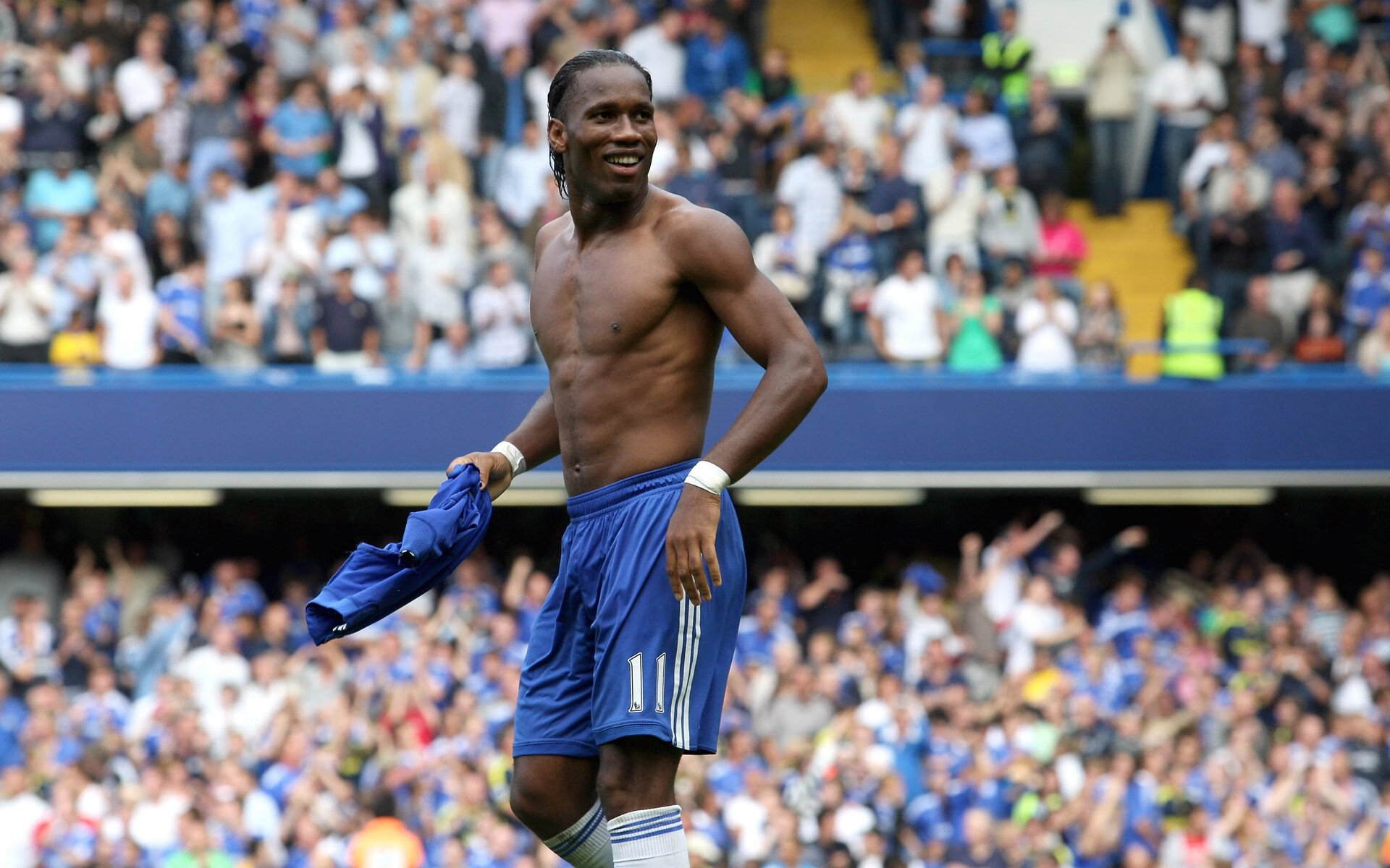 多特蒙德火力全开完胜波兰劲旅，阿尔瓦雷斯状态火热成关键先生